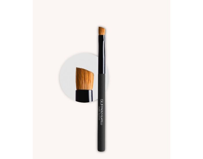 Angled Eyeliner Brush